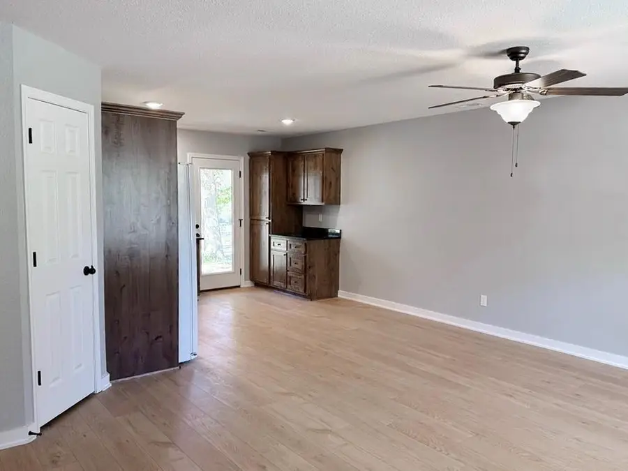 904 S Kirkpatrick Street, El Dorado Springs, MO 64744 - #3