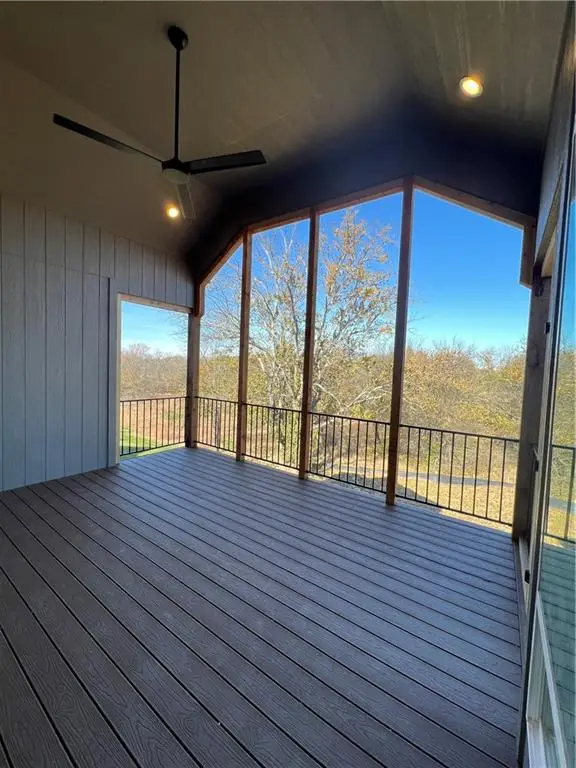 2516 W 179th Street, Overland Park, KS 66085