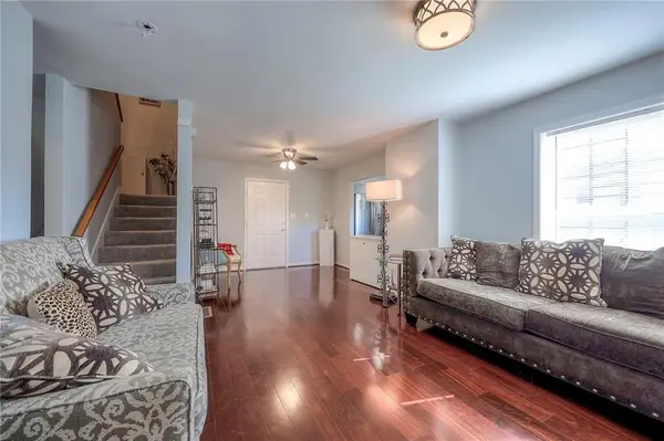 1610 E 37th Street, Kansas City, MO 64109