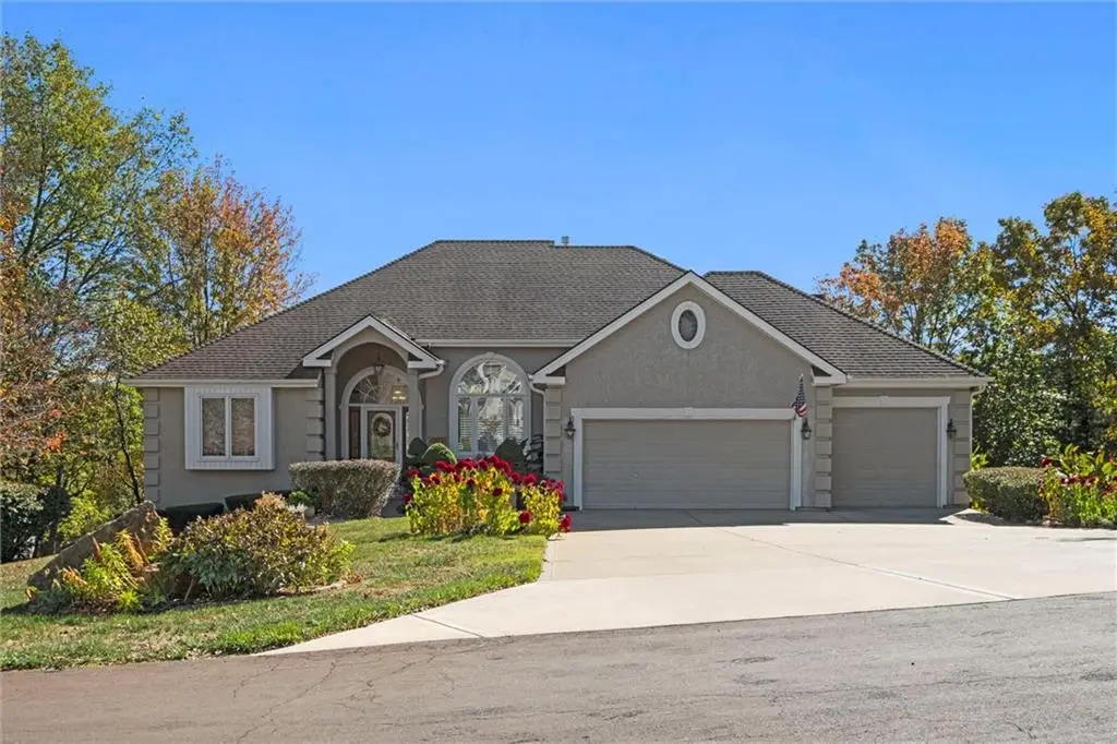 14733 Timber Lane, Bonner Springs, KS 66012 - Image #1