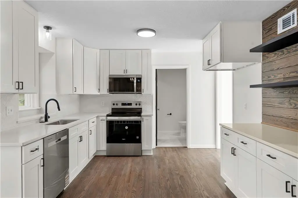 8707 N Lydia Avenue, Kansas City, MO 64155 - Image #1