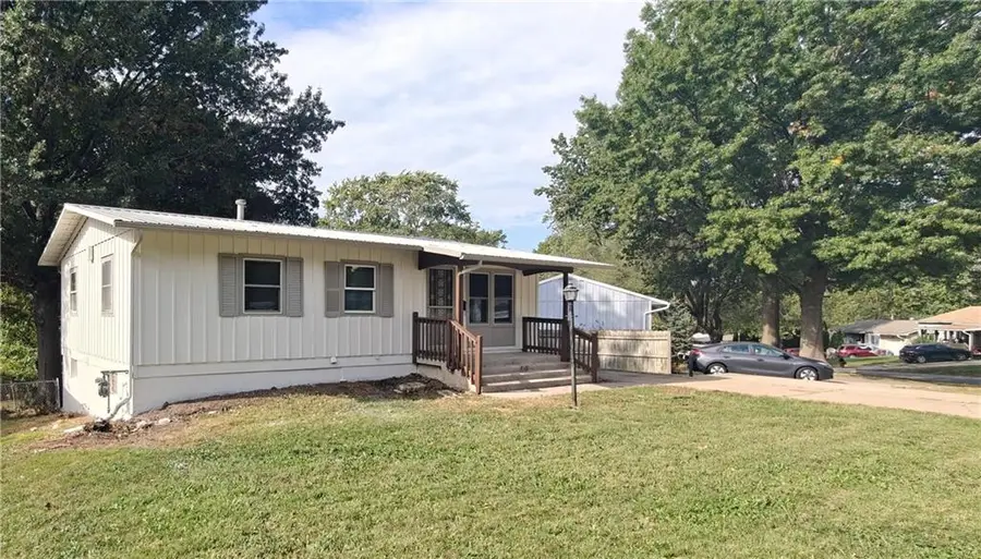 9218 Mckinley Street, Kansas City, MO 64138 - Image #2