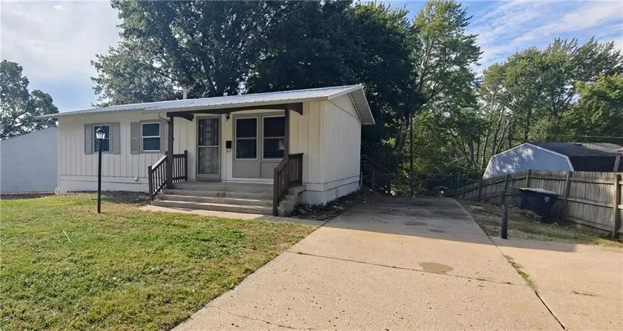 9218 Mckinley Street, Kansas City, MO 64138 - Image #3