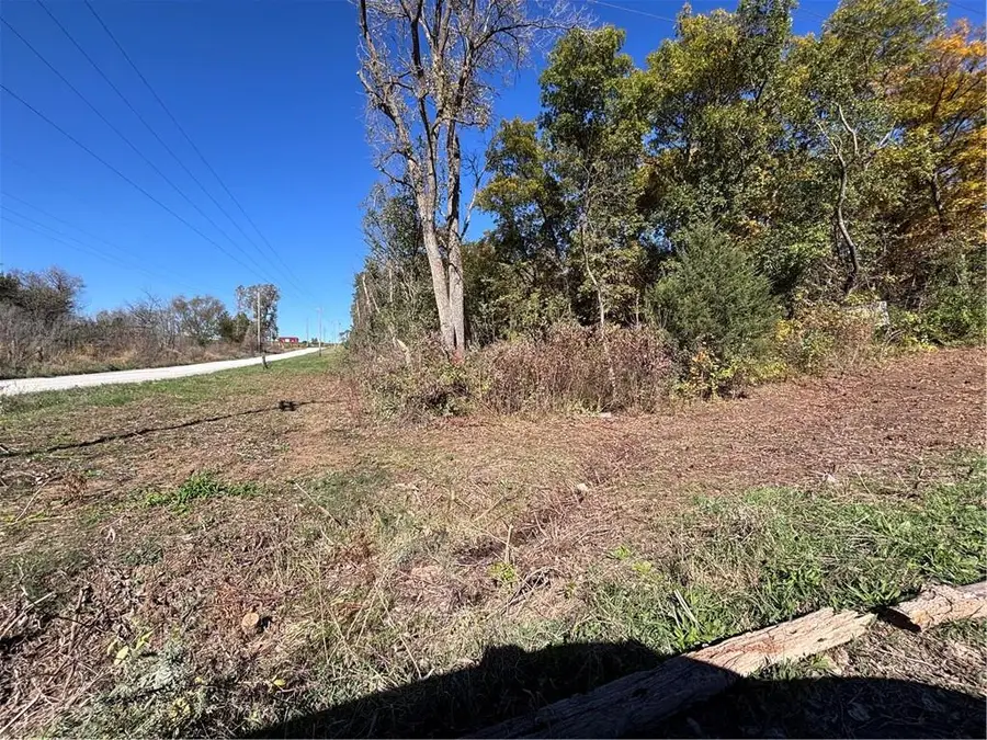 8990 Lake Drive, Lathrop, MO 64465 - Image #2