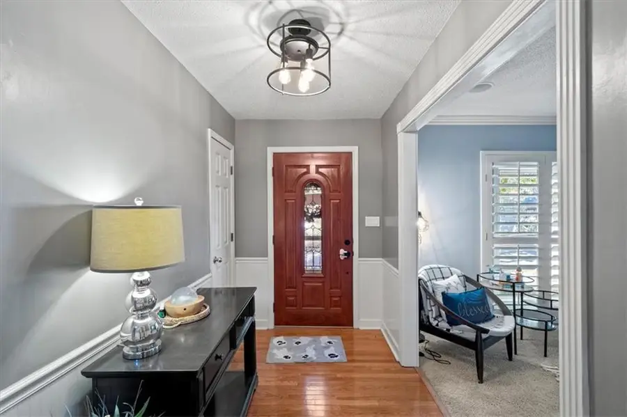 6101 N Cleveland Avenue, Gladstone, MO 64119 - Image #2