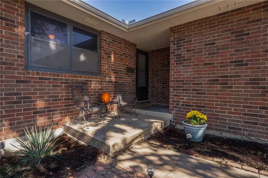 423 W 17th Street, Ottawa, KS 66067 - Image #3