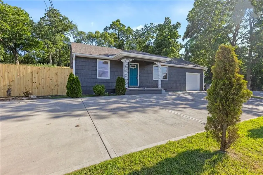 4216 Merriam Drive, Overland Park, KS 66203 - Image #2