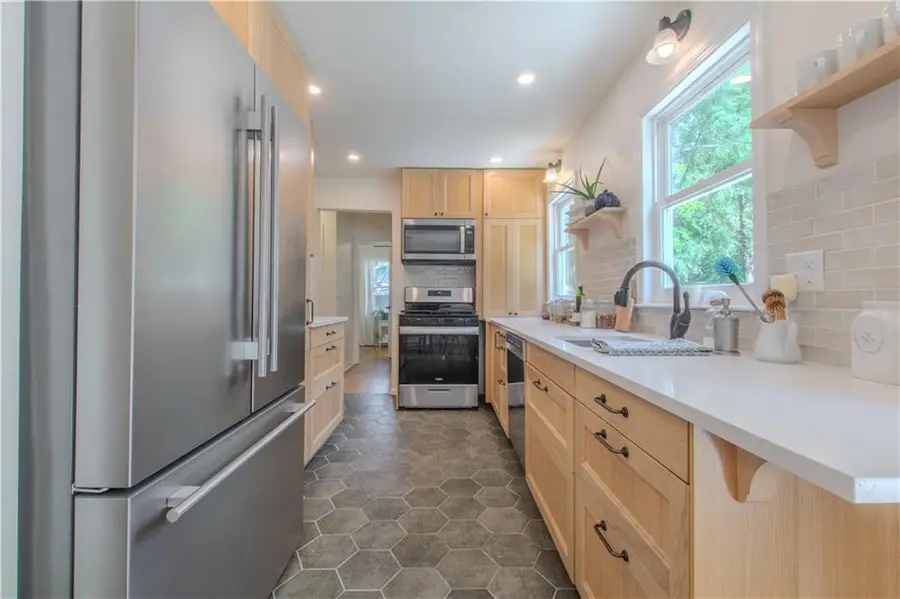 13517 Lowell Avenue, Grandview, MO 64030 - Image #3