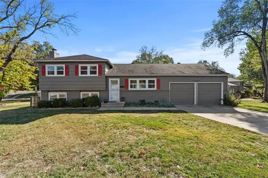 10201 Dearborn Drive, Overland Park, KS 66207 - Image #2