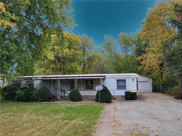 305 W Benton Street, Savannah, MO 64485