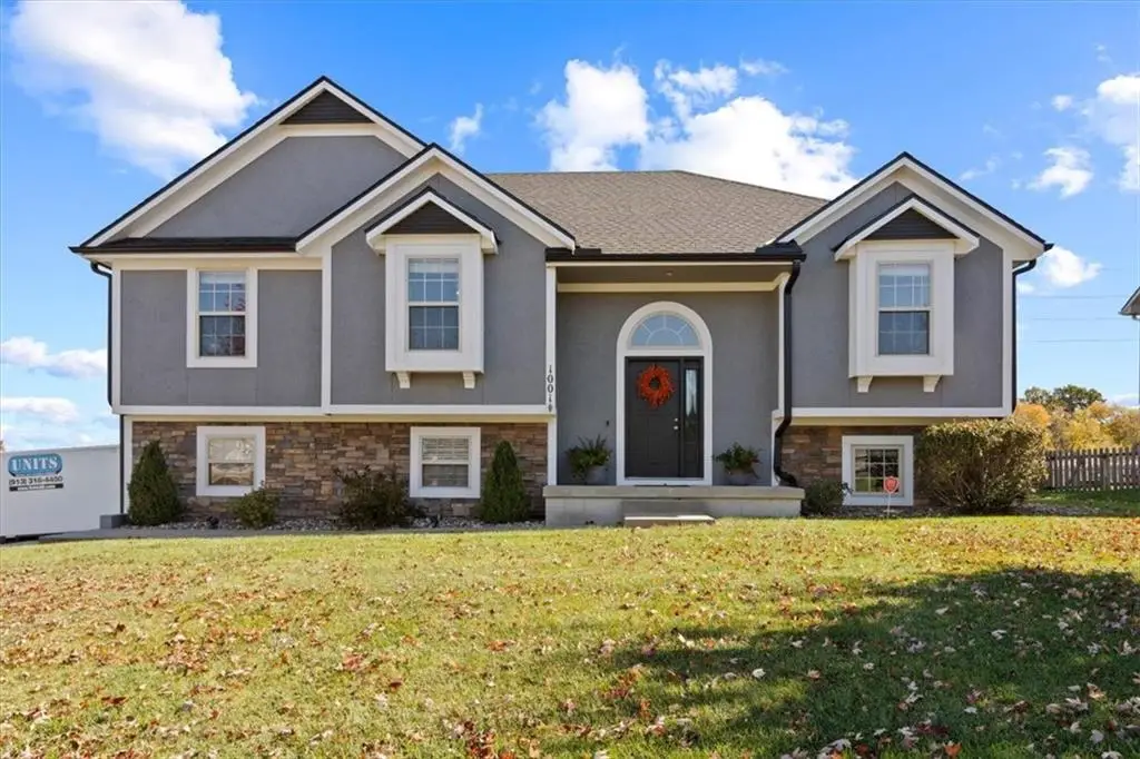 1001 SW Powell Drive, Oak Grove, MO 64075 - Image #1