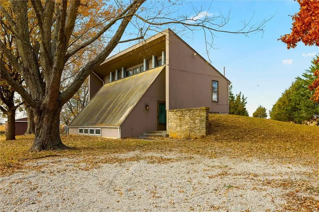 125 N 1150 Road, Berryton, KS 66409 - #1