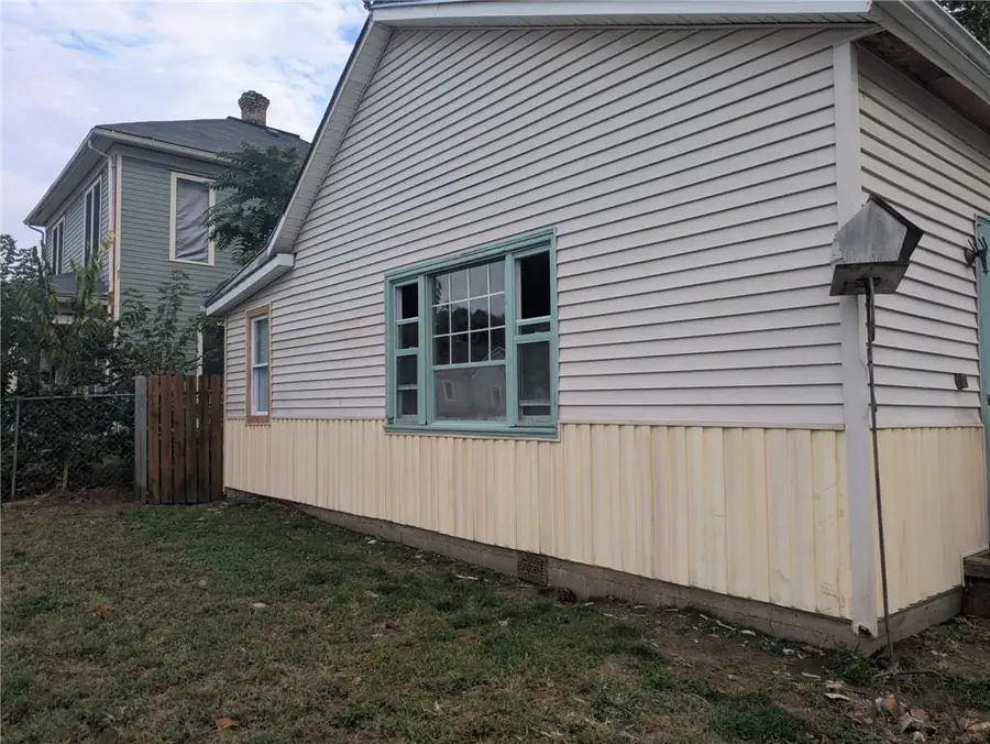 302 E Colorado Avenue, Saint Joseph, MO 64504 - Image #2