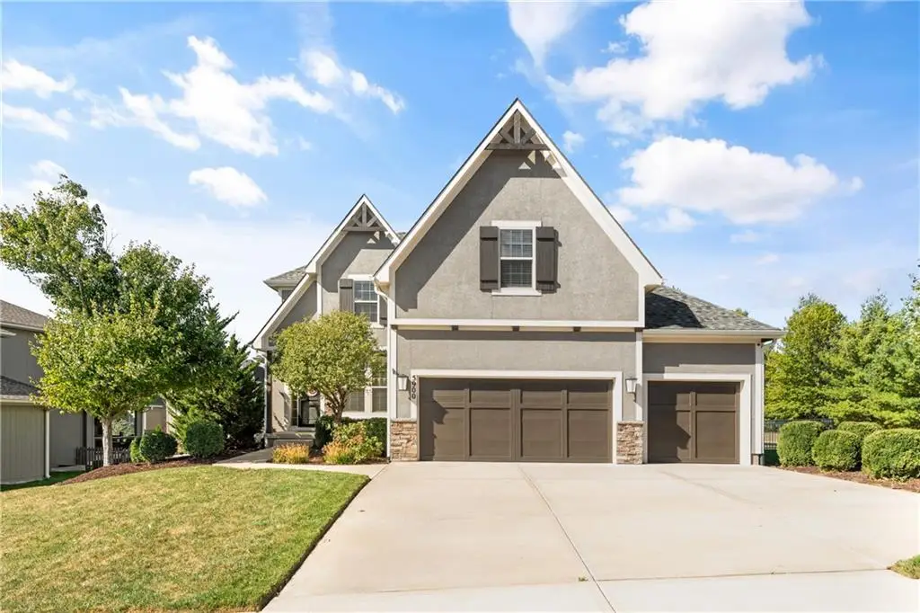 5900 Redbud Street, Shawnee, KS 66218 - Image #1