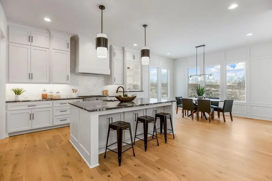 10845 S Shady Bend Road, Olathe, KS 66061 - Image #3