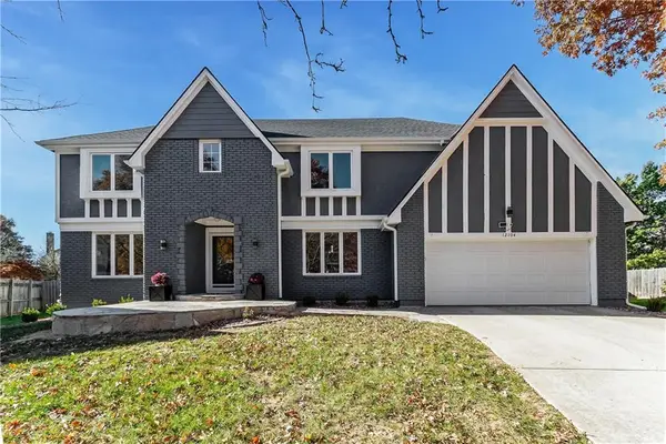 12104 Cedar Street, Overland Park, KS 66209