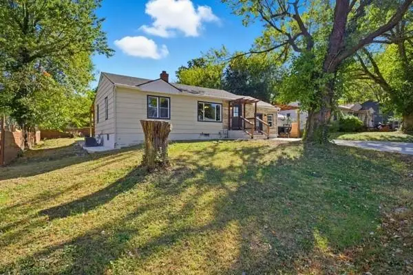 7835 Donnelly Avenue, Kansas City, MO 64138 - Image #3