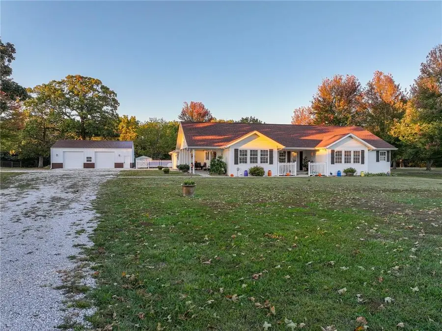 12711 E Z Highway, Stockton, MO 65785 - Image #2