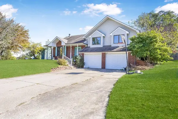 3706 Wheatridge Drive, St Joseph, MO 64506