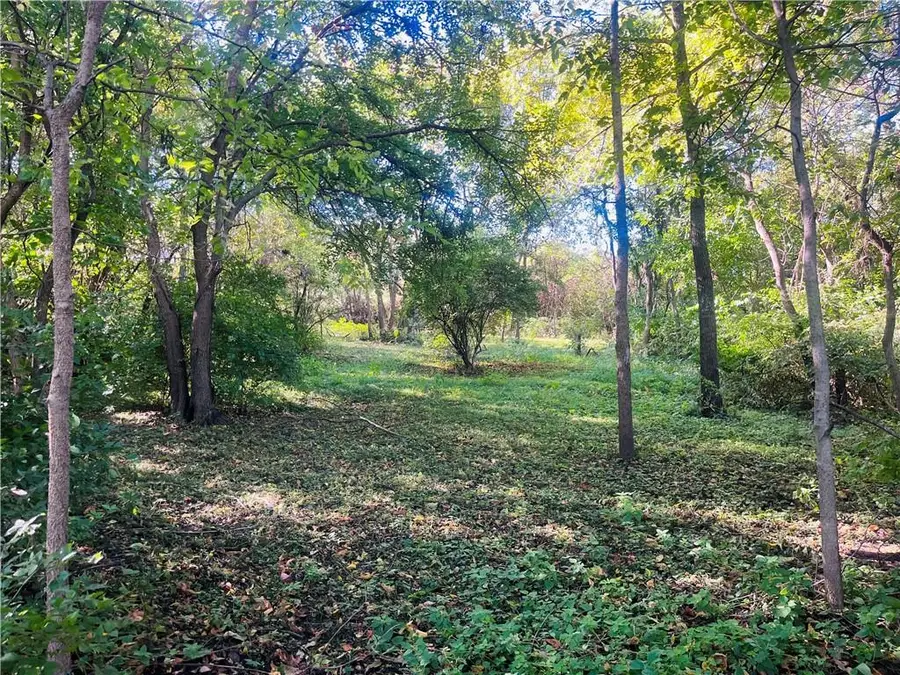 2715 Cook Road, Saint Joseph, MO 64505 - Image #2