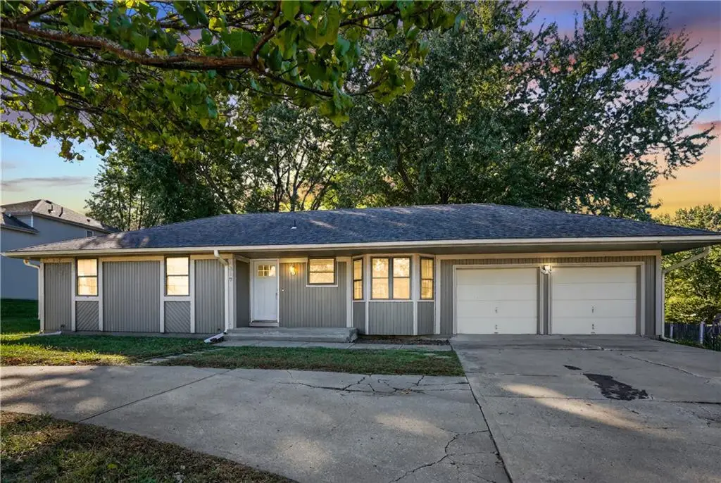 819 NE Cookingham Drive, Kansas City, MO 64155 - Image #1