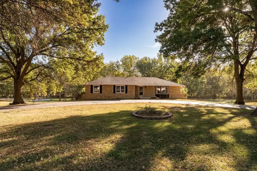 19 Skyline Drive, Adrian, MO 64720 - Image #2