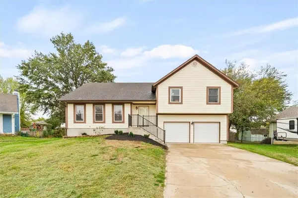 1428 N Hunter Drive, Olathe, KS 66061