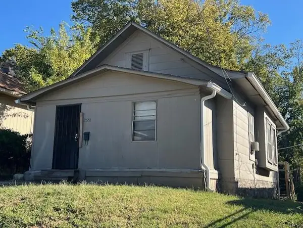 2551 Chelsea Avenue, Kansas City, MO 64127