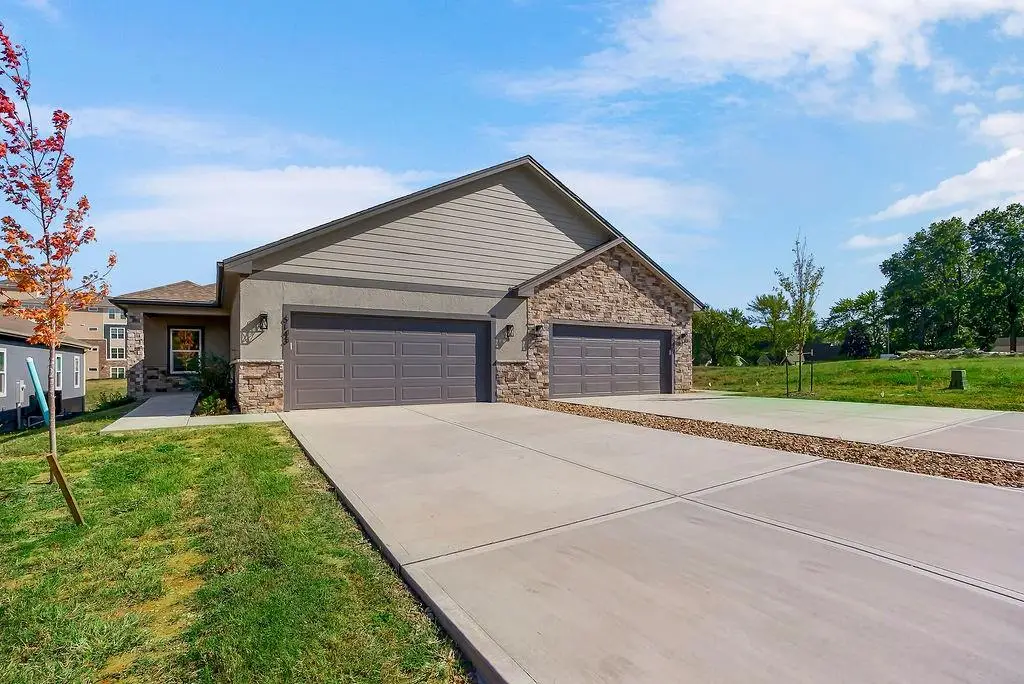 6143 Park Street, Shawnee, KS 66216 - Image #1