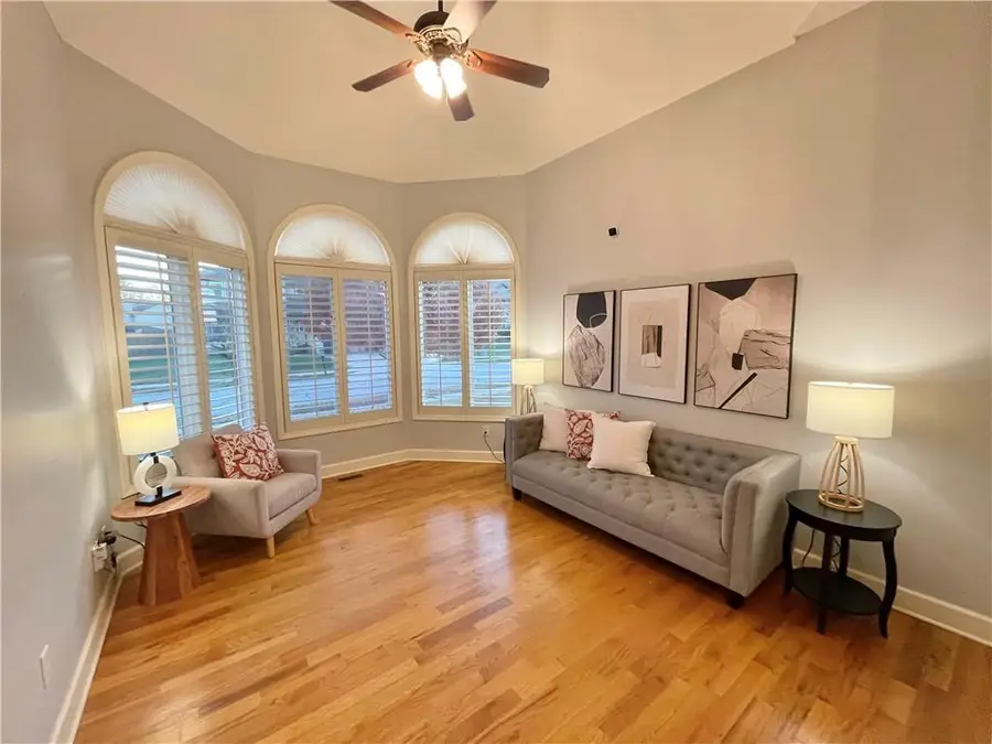 8636 N Utica Avenue, May, MO 64053 - Image #2