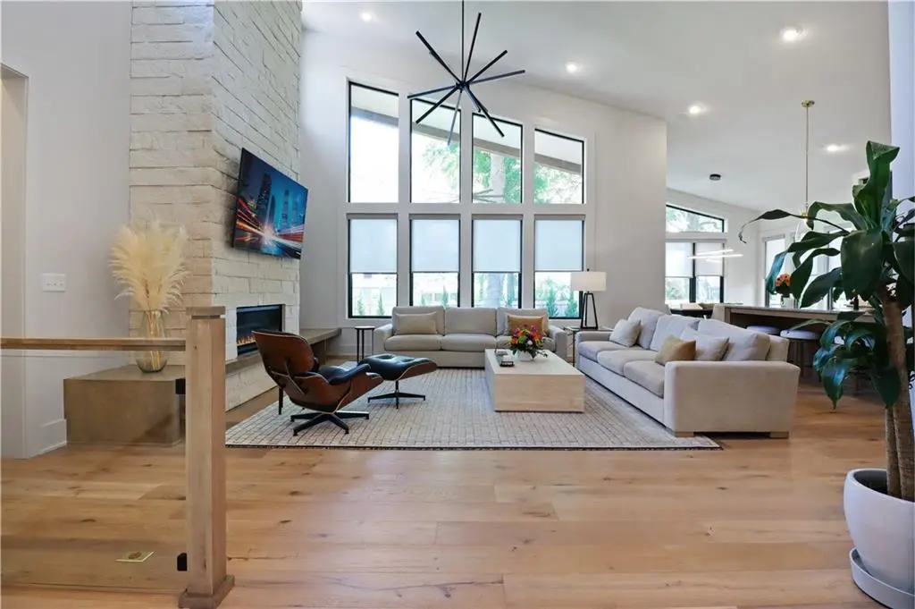 7444 Cherokee Drive, Prairie Village, KS 66208 - Image #1