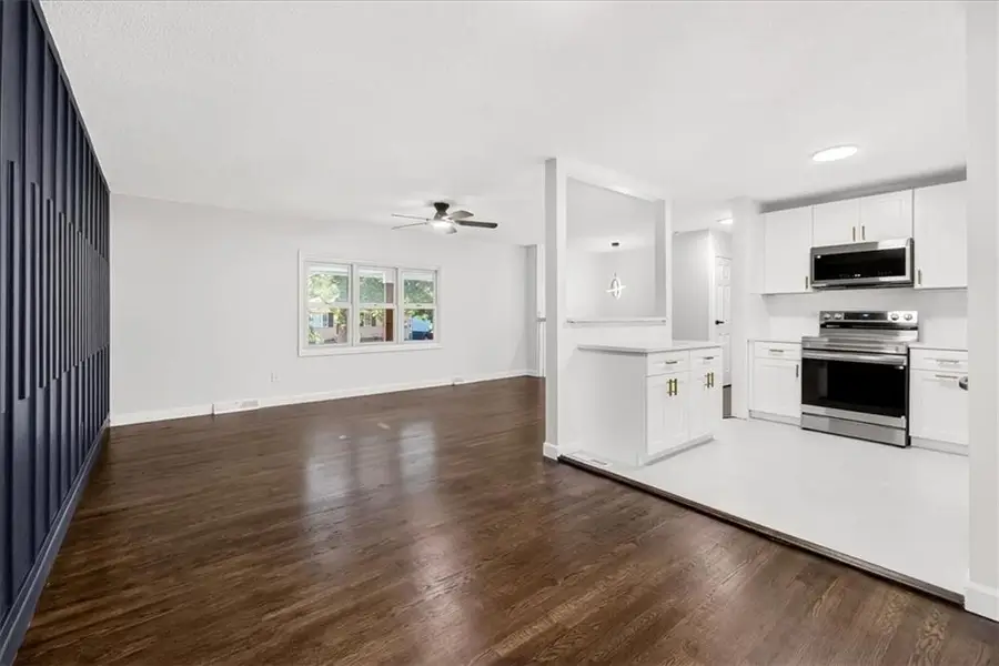 4914 N Wallace Drive, Kansas City, MO 64119 - Image #3