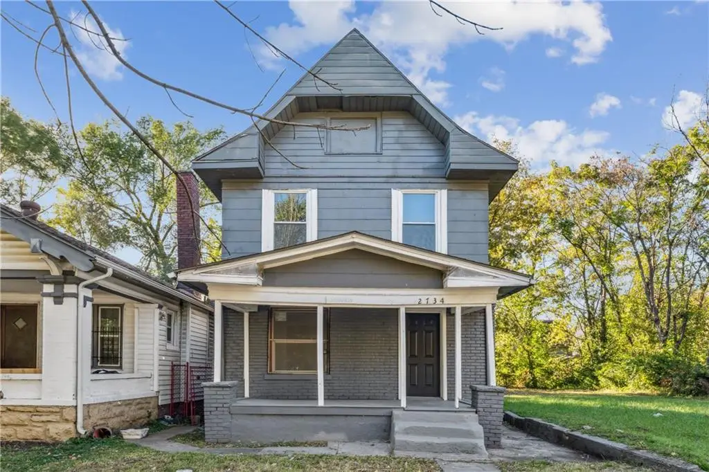 2734 Park Avenue, Kansas City, MO 64109 - Image #1