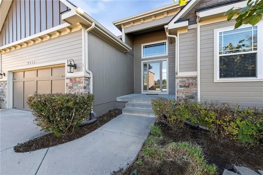 9911 Webster Circle, Kansas City, KS 66109 - Image #3
