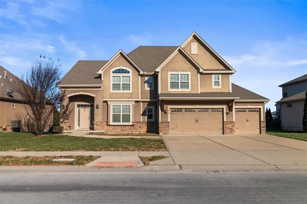 1854 NE Park Ridge Drive, Lees Summit, MO 64064 - Image #1
