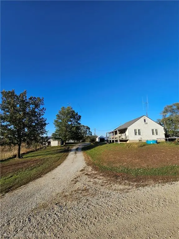 28641 Ivan Road, Purdin, MO 64674