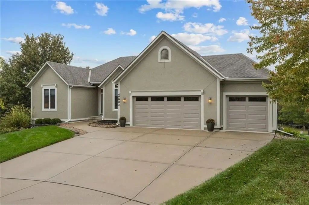20802 W 102nd Street, Lenexa, KS 66220 - Image #1