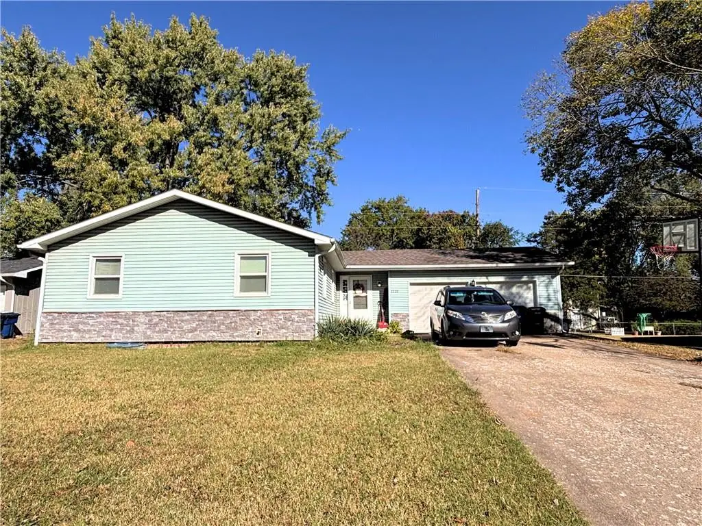 1730 W 27th Terrace, Lawrence, KS 66046 - Image #1