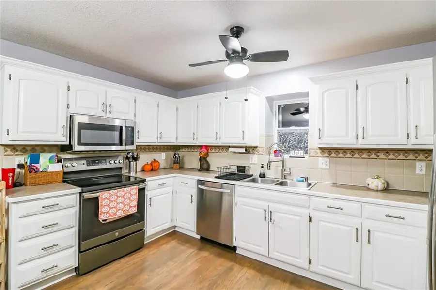 3420 Brooklyn Avenue, Sedalia, MO 65301 - Image #3