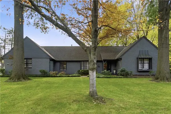 3523 W 100th Terrace, Leawood, KS 66206