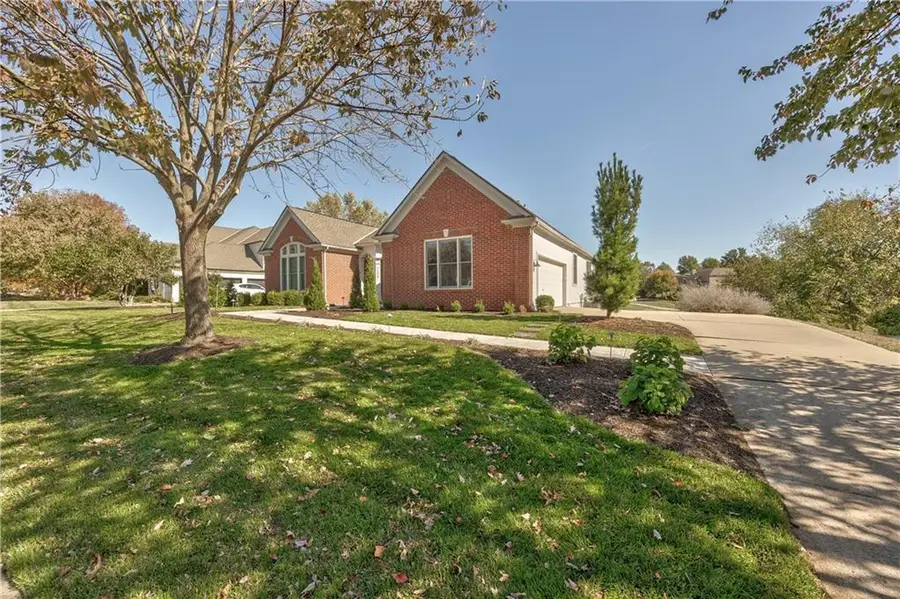 14509 Howe Drive, Leawood, KS 66224 - Image #3