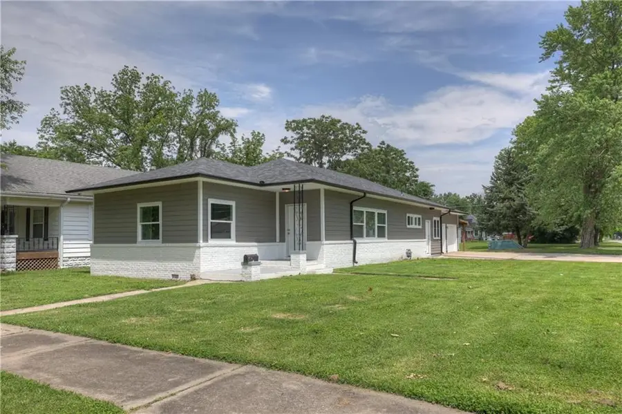 702 W Kansas Street, Pittsburg, KS 66762 - Image #2