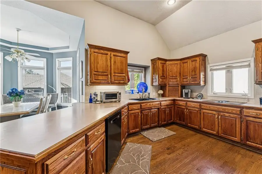 12764 S Constance Street, Olathe, KS 66062 - Image #3