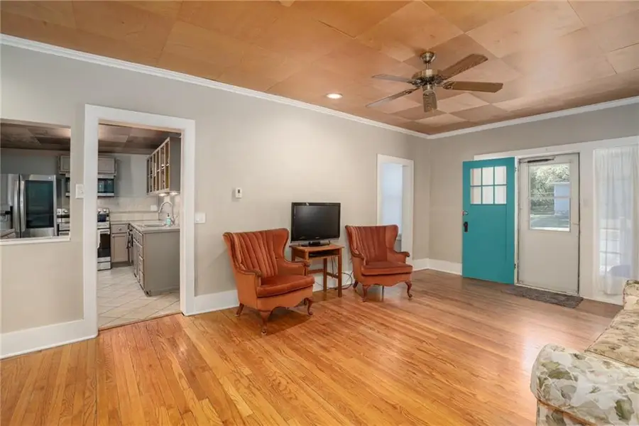 619 W 4th Street, Lawrence, KS 66044 - Image #2