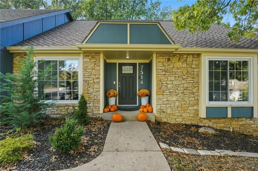 7514 Caenen Lake Road, Lenexa, KS 66216 - Image #2