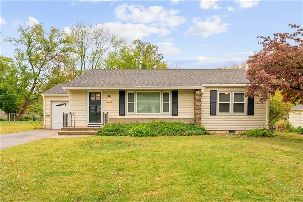 7600 Falmouth Street, Prairie Village, KS 66208 - #1