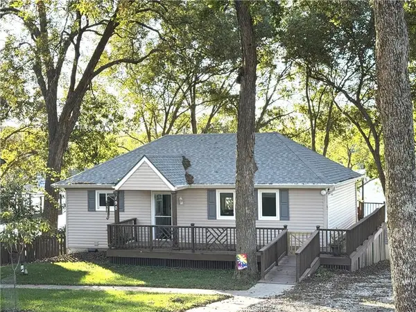 190 & 193 Timber Valley Drive, Linn Valley, KS 66040