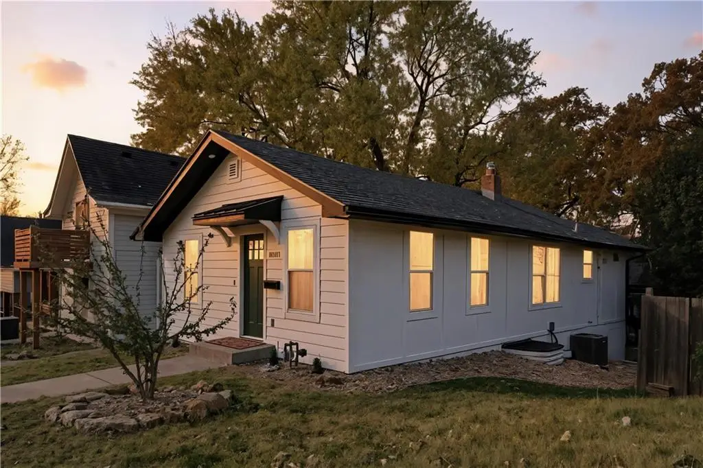 4618 Bell Street, Kansas City, MO 64112 - Image #1