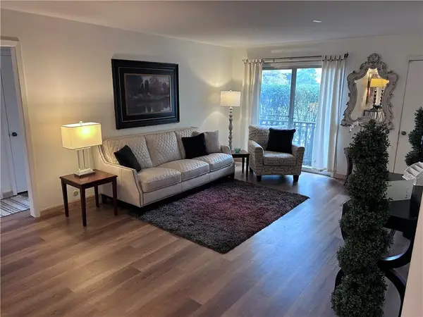 447 W 104th Street, Kansas City, MO 64114