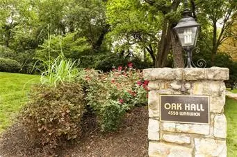 4550 Warwick Boulevard #703-04, Kansas City, MO 64111